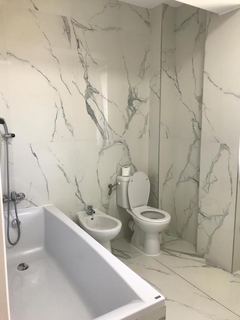Apartamento Sunny 2bedroom Near Center Rădăuţi